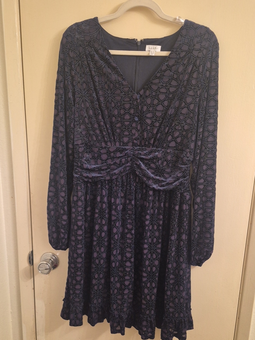 Nicole Miller Midnight Blue Geometric V-Neck Long Sleeve Dress